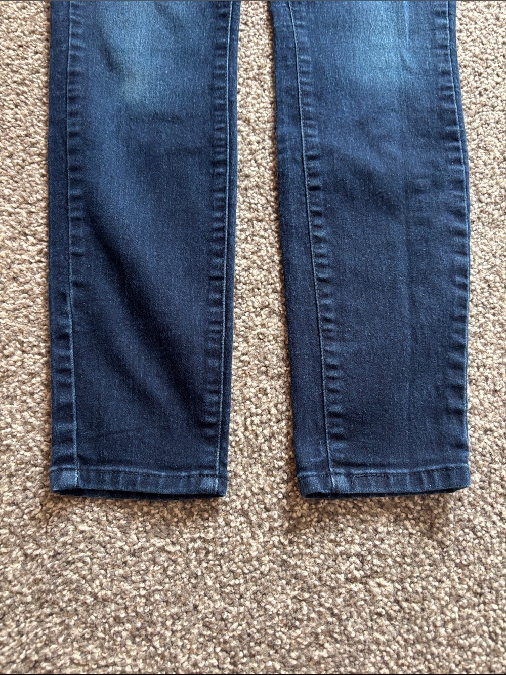 Levi Strauss Women Pull On Skinny Jeans size 2M w26 by l 30 - Picture 2 of 8